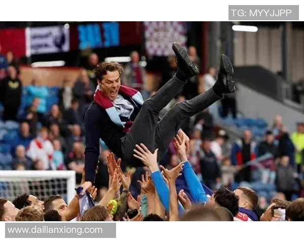 博尔顿与利兹联激战正酣谁能在这场对决中笑到最后